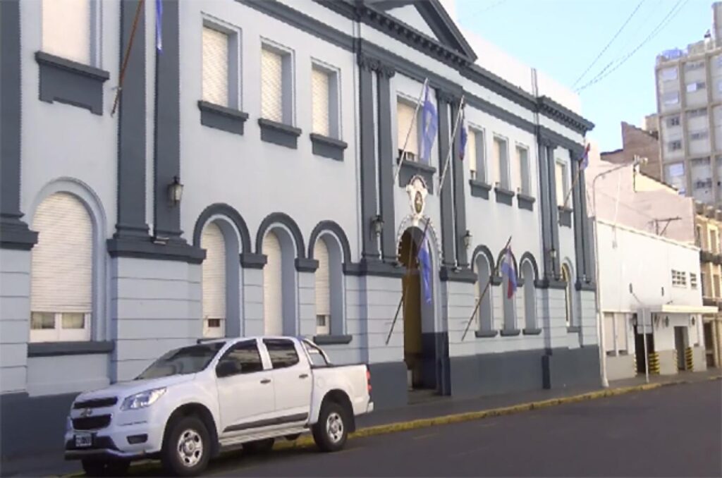 Justicia de Paraná blinda a los policías que denunciaron el esquema de «Adicionales Truchos» - Reporte 1007