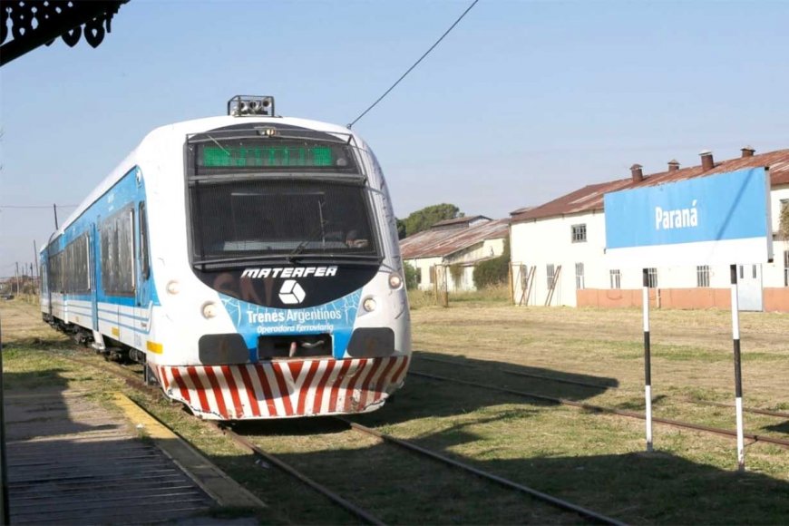 Paralización del tren Paraná-La Picada: crece el reclamo de los usuarios por el impacto económico y educativo - Reporte 1007